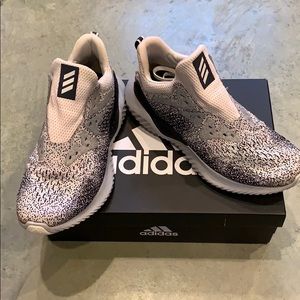 Adidas alpha ounce beyond m